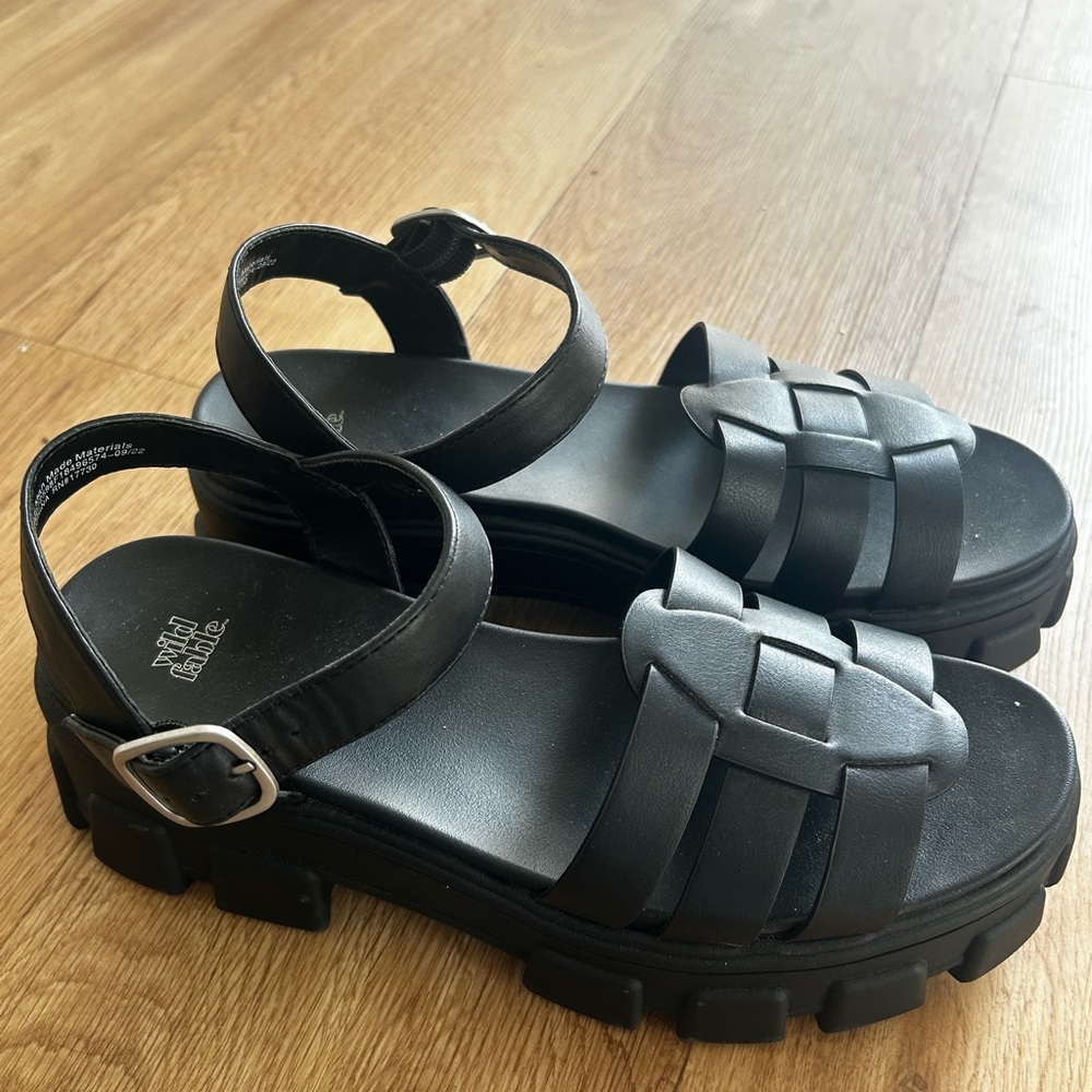 Wild Fable Black Woven Sandals